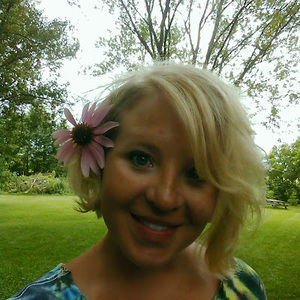 Meet your Posher, Courtney